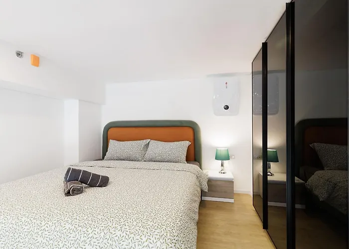 Loft Pool Superior Near Jodd Night Market 500mbps Wi-fi Twin * Bangkok