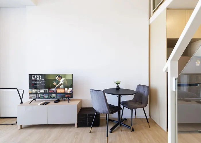 Loft Pool Superior Near Jodd Night Market 500mbps Wi-fi Twin Apartamento Bangkok